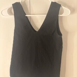 Black Sleeveless Ribbed Top
3/20$ BUNDLE DEAL!
